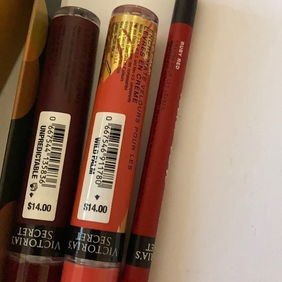 Victoria’s Secret lipstick bundle - Picture 2 of 2